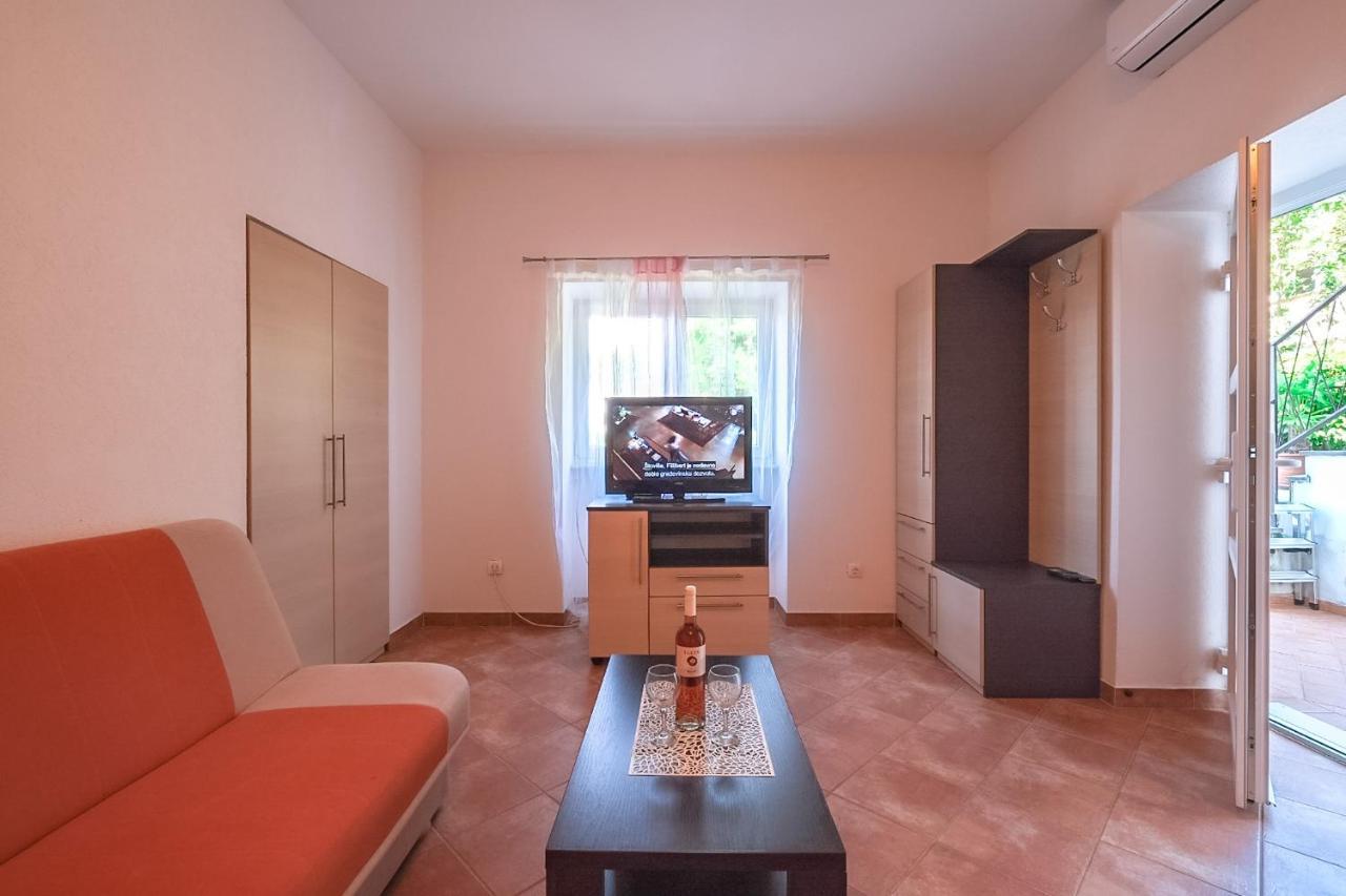 Apartmani Nina Ρόβινι Εξωτερικό φωτογραφία