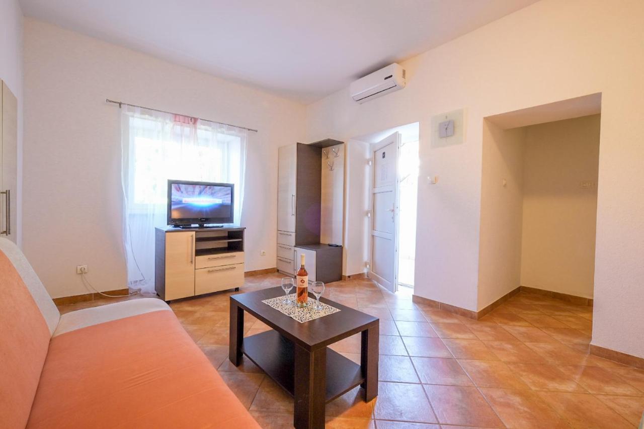Apartmani Nina Ρόβινι Εξωτερικό φωτογραφία