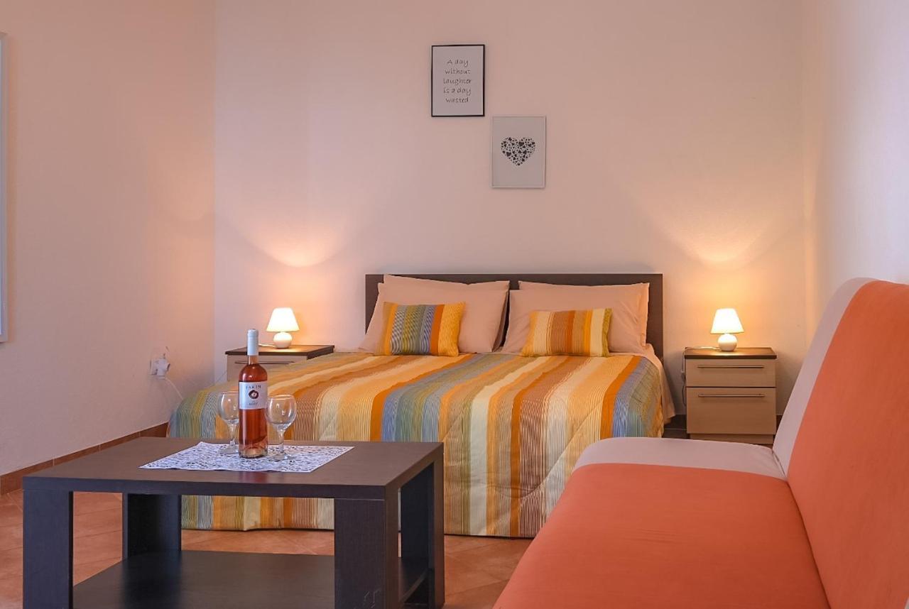 Apartmani Nina Ρόβινι Εξωτερικό φωτογραφία
