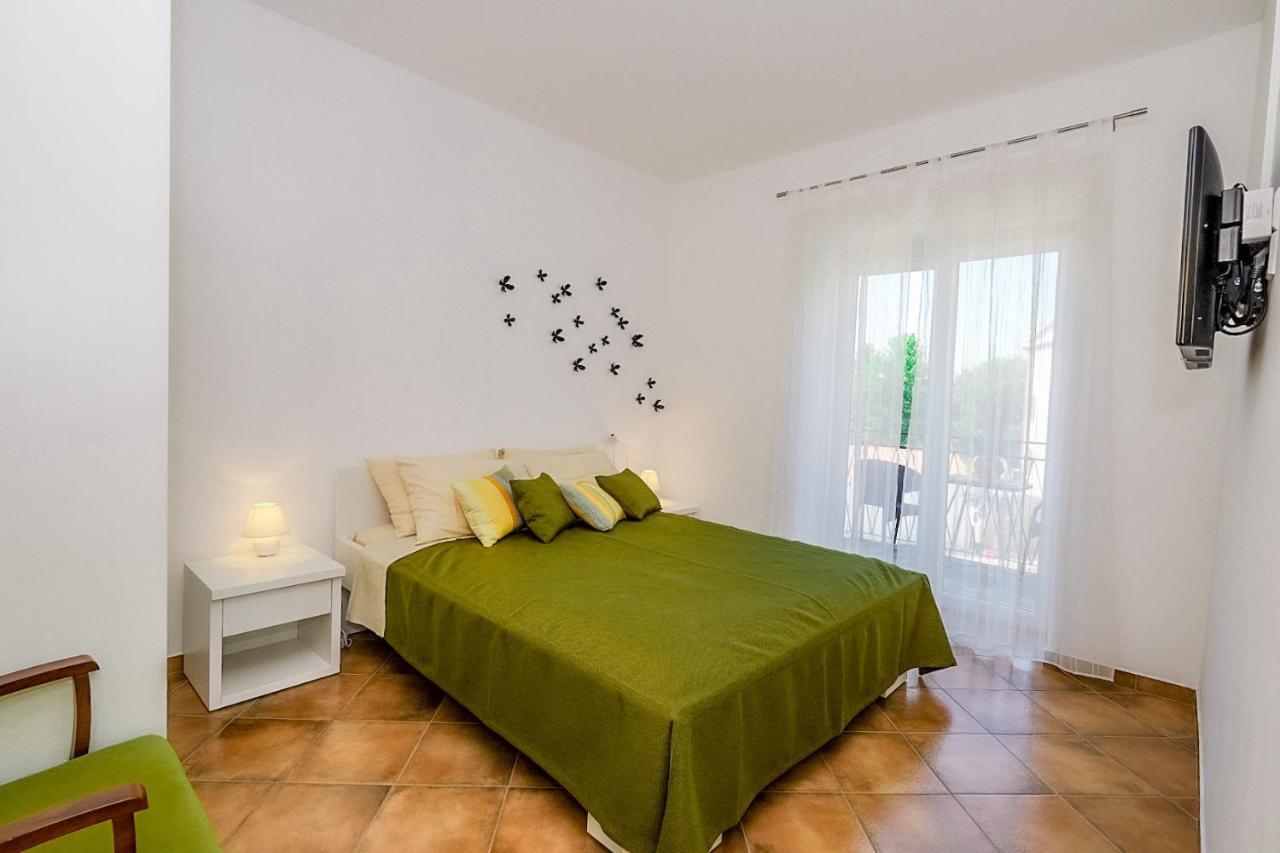 Apartmani Nina Ρόβινι Εξωτερικό φωτογραφία